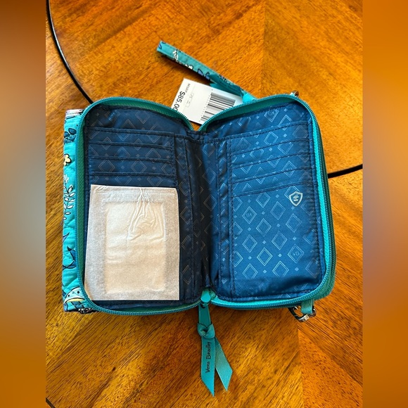 NWT Vera Bradley RIFD 3-in-1 Crossbody Wristlet Bag ~ PEACOCK GARDEN 🦚 - Picture 8 of 12